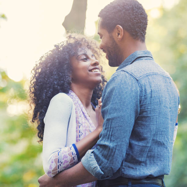 istock Romantic couple on outdoor date 909258484