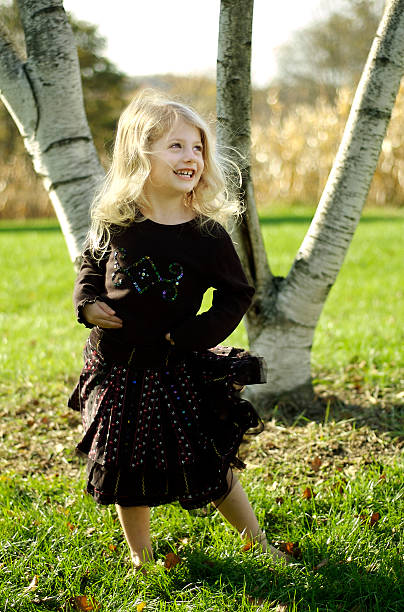 taniec dziewczyna - autumn clothing corn crop fashion zdjęcia i obrazy z banku zdjęć