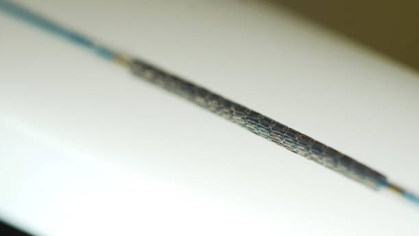 istock Coronary medical stent 909268332