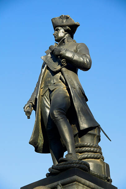 istock Statue of Captain Cook 90929383
