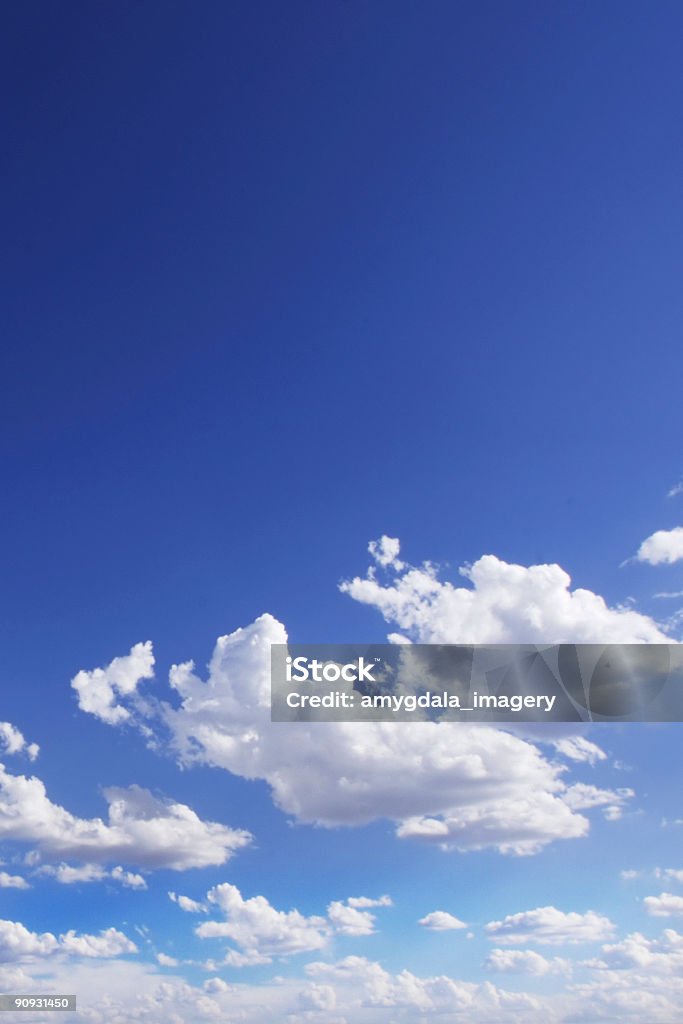파란 하늘, 하얀 구름 - 로열티 프리 적란운 스톡 사진