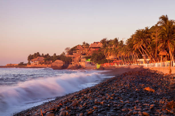 istock El Tunco Beach in Salvador 909336676