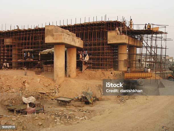 Edificio De Puentes Foto de stock y más banco de imágenes de Países en vías de desarrollo - Países en vías de desarrollo, Sector de la construcción, Construir