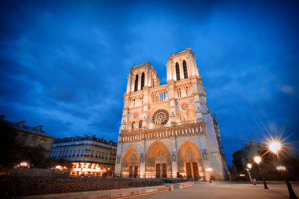 istock Notre Dame de Paris Cathedral 909395354