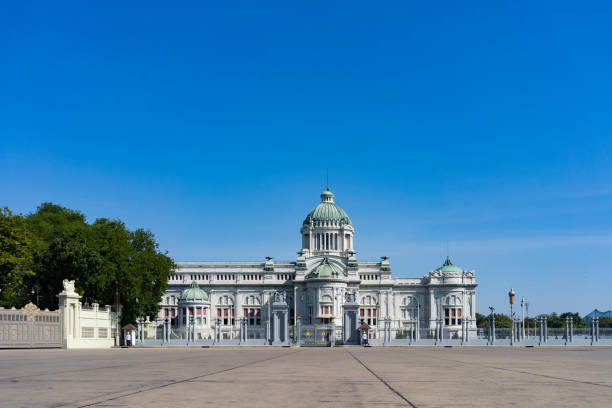 istock The Ananta Samakhom Throne Hall 909402946