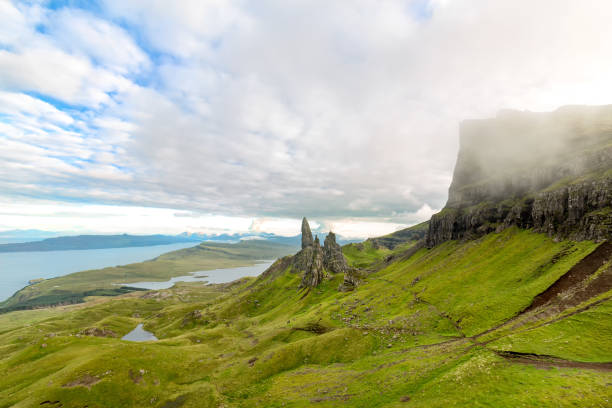 istock Old Man of Storr 909404388