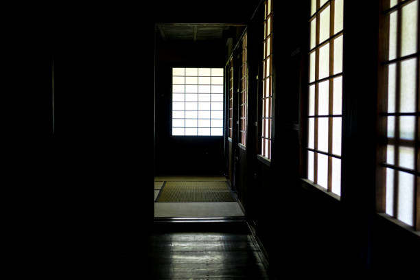 istock Old houses Shoji 909410726