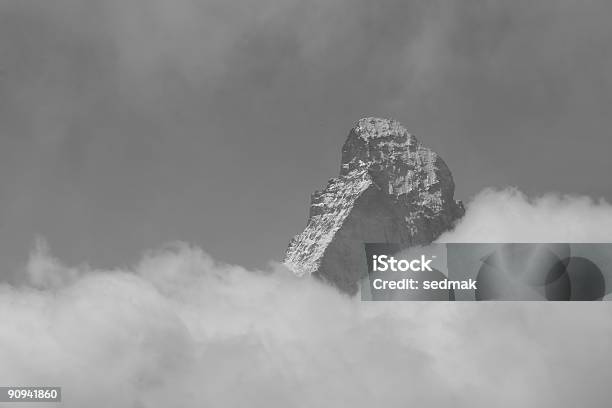 Monte Cervino - Fotografie stock e altre immagini di Alpi - Alpi, Alpi svizzere, Alpinismo