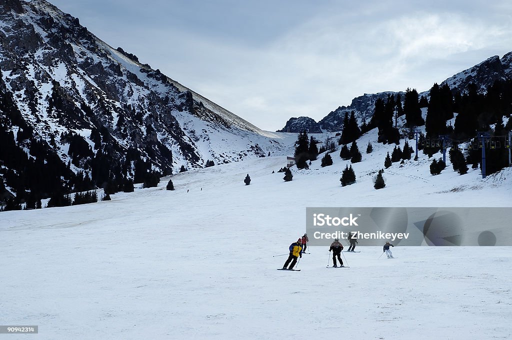 Les skieurs - Photo de Ski libre de droits