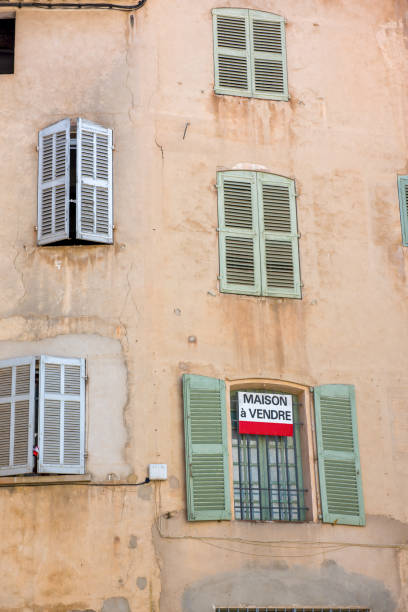 istock Ancient buiding for sale in France 909449344