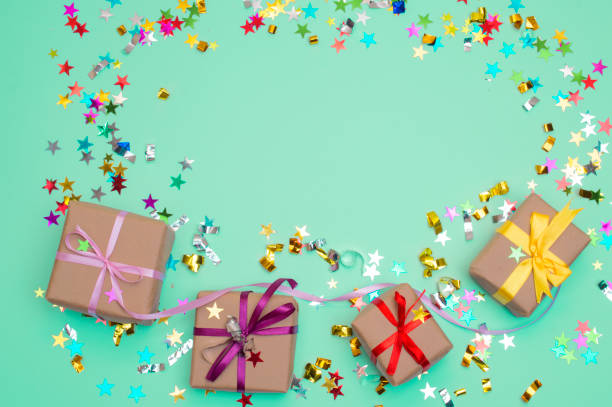 istock Happy birthday and gift box on color background 909449398