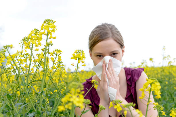 istock woman   has hay fever 909454444