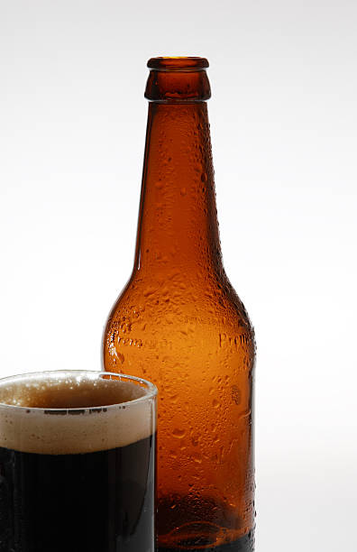 Dark beer (2).  froth beer bubble quencher stock pictures, royalty-free photos & images