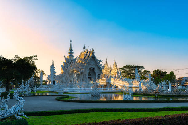 istock Wat Rong Khun(White temple)at sunset in Chiang Rai,Thailand. 909461312