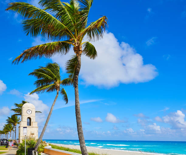 istock Palm Beach Worth Avenue clock tower Florida 909468760