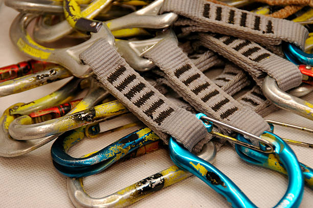 carabiners i ekspresy - quickdraw zdjęcia i obrazy z banku zdjęć