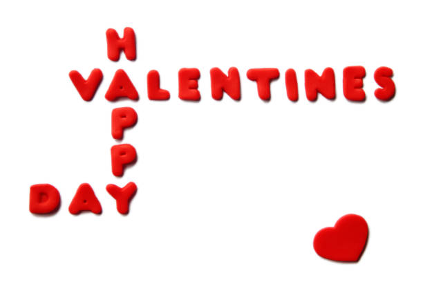 빨간 heart.14 2 월와 흰색 바탕에 빨간색 playdoh 문자로 해피 발렌타인 낱말 텍스트입니다. 발렌타인 데이 배경 개념 및 휴일 축 하입니다. 최고의 볼 수 있습니다. 텍스트에 대 한 공간을 복사 합니다. - playdoh 뉴스 사진 이미지