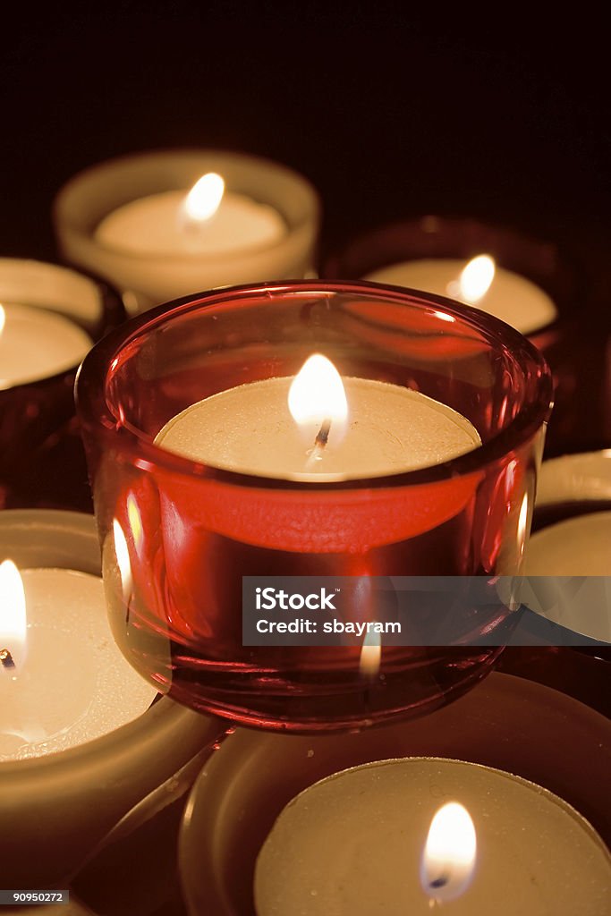 Velas - Foto de stock de Acender royalty-free