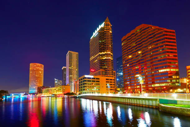 istock Florida Tampa skyline at sunset in US 909506348