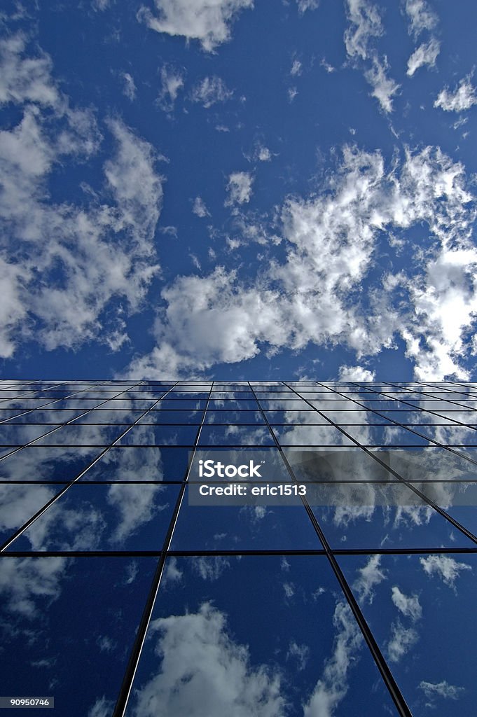 Edifício de escritórios windows - Royalty-free Alto - Descrição Física Foto de stock