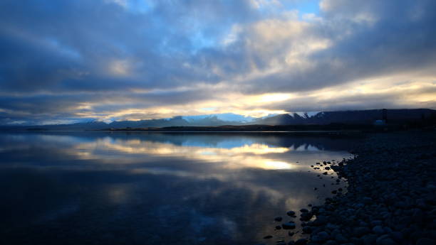 istock Hiking and travel 909512760