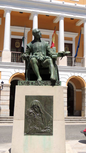 istock Monument to Luis de Morales, Badajoz, Spain 909513742