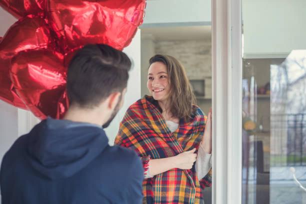 istock Delivery Of Love 909569158