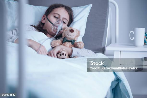 Kid With Oxygen Mask Stock Photo - Download Image Now - Child, Hospital, Illness