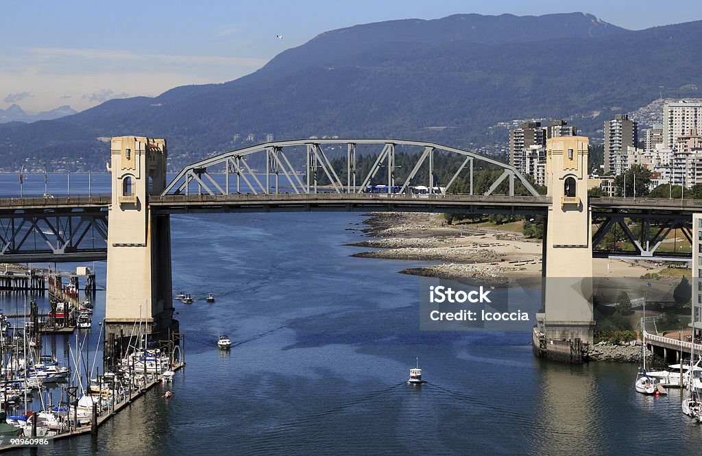 Burrard Street Bridge Vancouver - Royalty-free Admirar a Vista Foto de stock