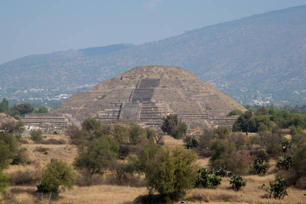istock Teotihuacan, Mexico 909618628