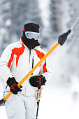 skifahrer-mit-lift-am-hang.jpg?b=1&s=170x170&k=20&c=jEasXGDDPnLvrM2eAgIaWIZbuZgYao1Q8SDH0yNNGjo=