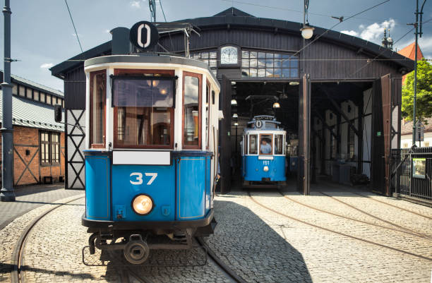 istock Old tram in Europe 909660794
