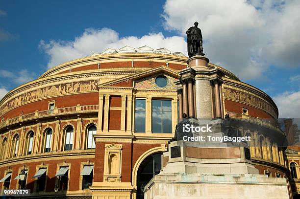 Foto de Royal Albert Hall e mais fotos de stock de Anfiteatro - Anfiteatro, Arquitetura, Baile de Graduação