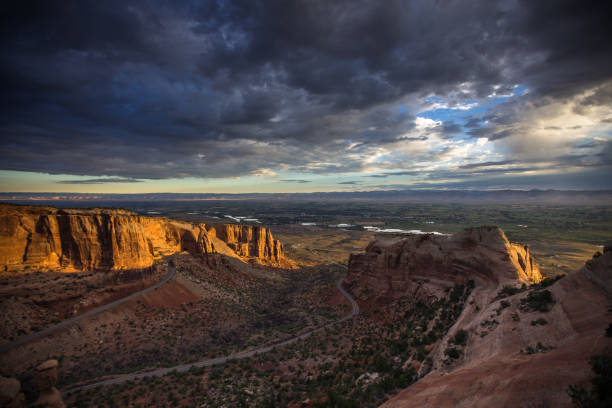 istock Sunrise in Colorado National Monument 909715900