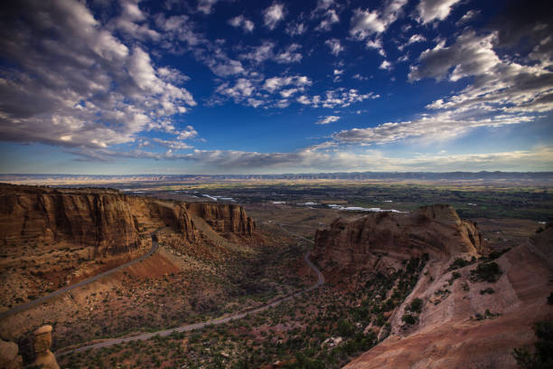 istock Morning in Colorado National Monument 909715904
