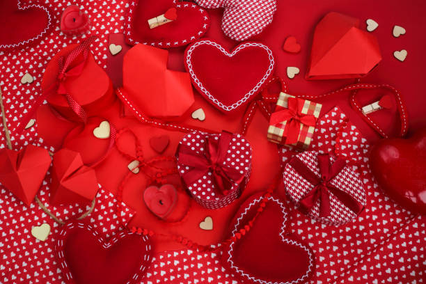 istock Many valentine day hearts 909756454