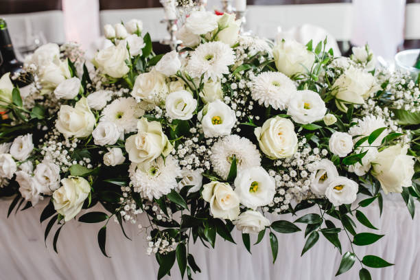 istock wedding bride bouquet rings 909799718
