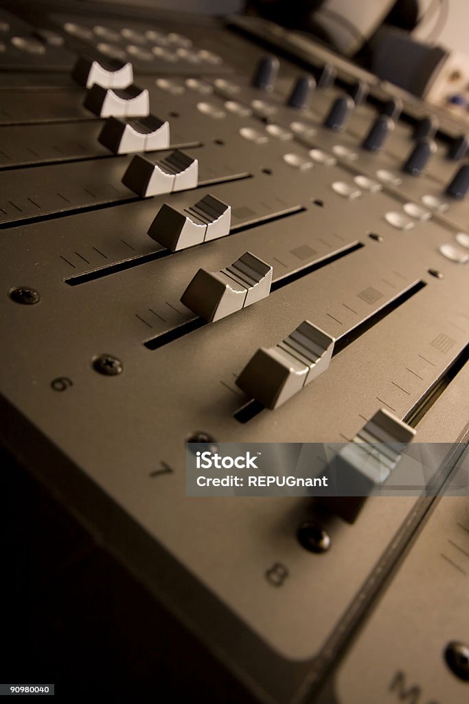 Seppia Mixer Audio digitale - Foto stock royalty-free di Apparecchiatura di registrazione del suono