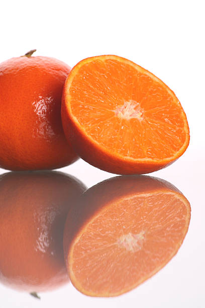 una vez y media el naranja tangerine - diat fotografías e imágenes de stock