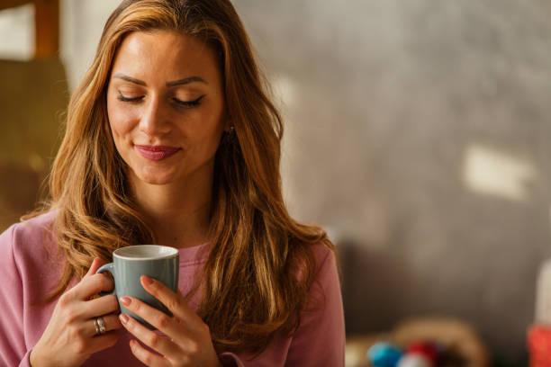 istock Scent of fresh coffee 909887196