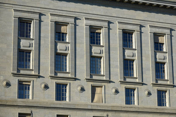 istock Court House - Close-up 909906534