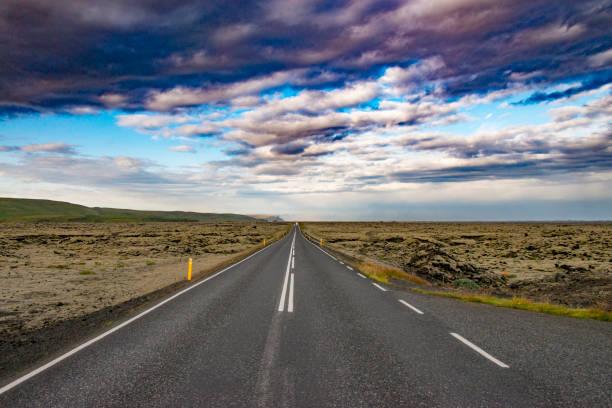 istock Country road in Iceland 909911828