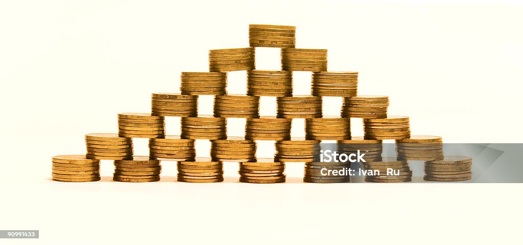 Pyramide faite de pièces de monnaie - Photo de Conspiration libre de droits