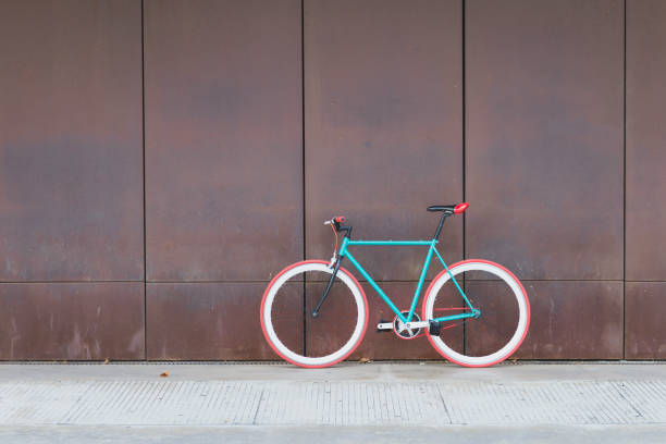 istock A City bicycle fixed gear on a brown wall 909927116