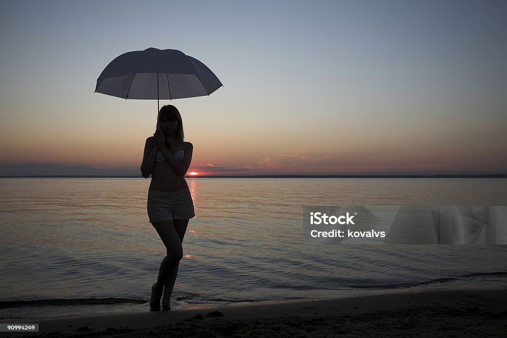 silhouette au coucher du soleil - Photo de Adolescence libre de droits