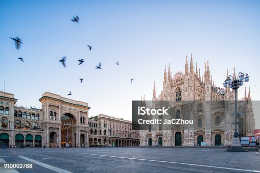 istock the Piazza del Duomo at dawn 910002788
