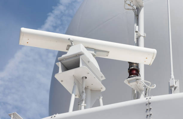 radar antenna on a military ship - sea safety antenna radar imagens e fotografias de stock