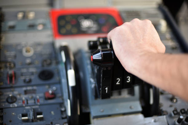 cockpit instrument panel - cockpit dashboard airplane control panel imagens e fotografias de stock