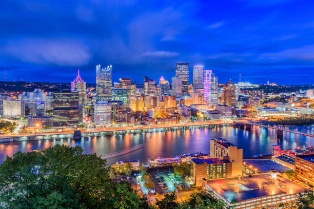 istock Pittsburgh, pennsylvania, USA 910069634