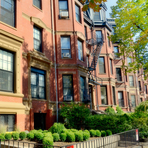 triplex, back bay, em boston. - boston back bay street house - fotografias e filmes do acervo